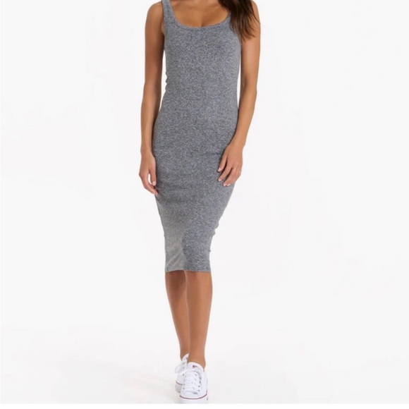 Vuori Dresses & Skirts - Vuori dreamknit dress